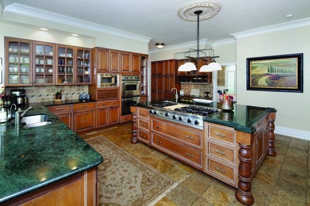 6 Countryside Ln - Kitchen.jpg